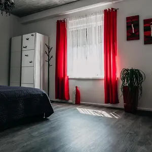 Lora & Lana Apartment Ljubljana